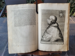 LIVRE ANCIEN in-folio XVIme 1586  louanges et portraits des 27 grands pontifes.......... - 20240113_162302
