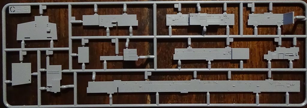 [Revue] USS Gerald R. Ford CVN-78 - 1/700 Magic Factory