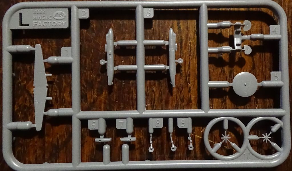 [Revue] USS Gerald R. Ford CVN-78 - 1/700 Magic Factory