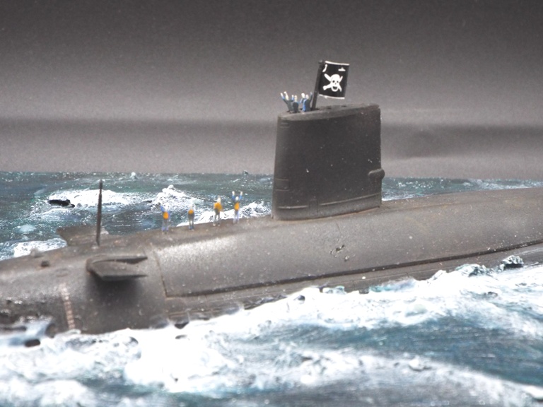 thumbnail image 2 of Mikro Mir 350-044 1/350 Scale HMS Conqueror Plastic Model Kit - UK Stock 2 of 6