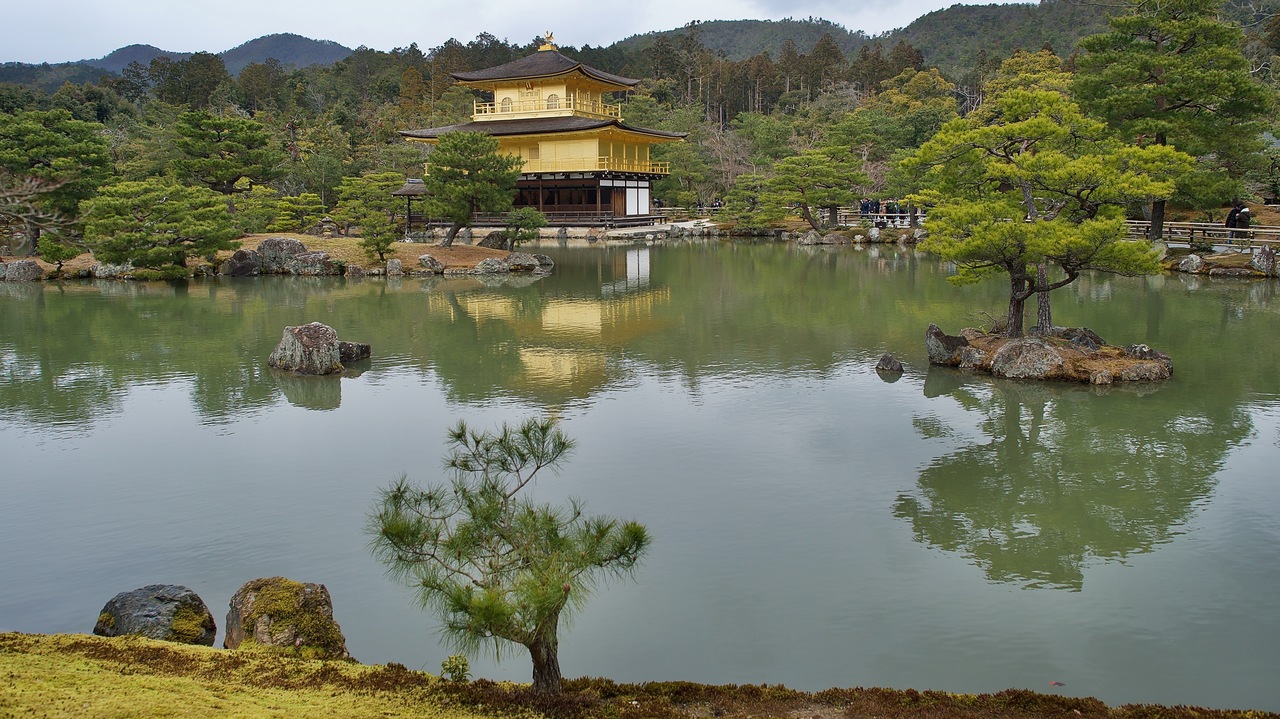Kyoto Kinkaku ji.