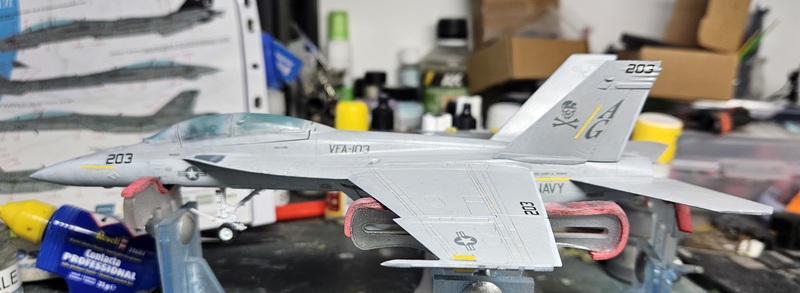 [Hasegawa] 1/72 - Boeing F/A-18F Super Hornet VFA-103    24040510165419477618383299