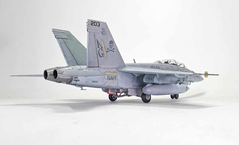 [Revell] 1/72 - Boeing F/A-18F Super Hornet VFA-103  24041305060119477618387803