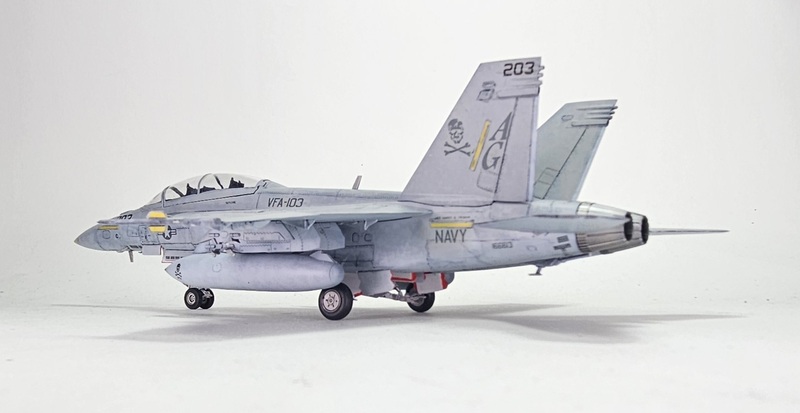 [Revell] 1/72 - Boeing F/A-18F Super Hornet VFA-103  24041305060219477618387806