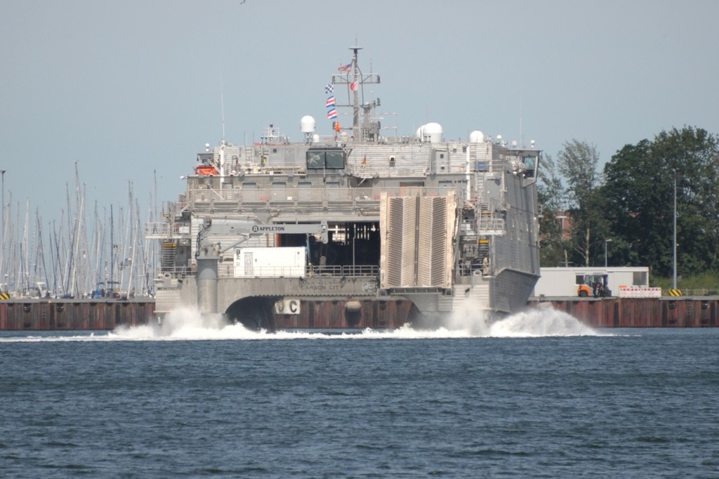 USNS Spearhead (JHSV-1/T-EPF-1), transport rapide expéditionnaire américain, 2011, EVmodel 6VAiSb-Spearhead-00-carson-city11