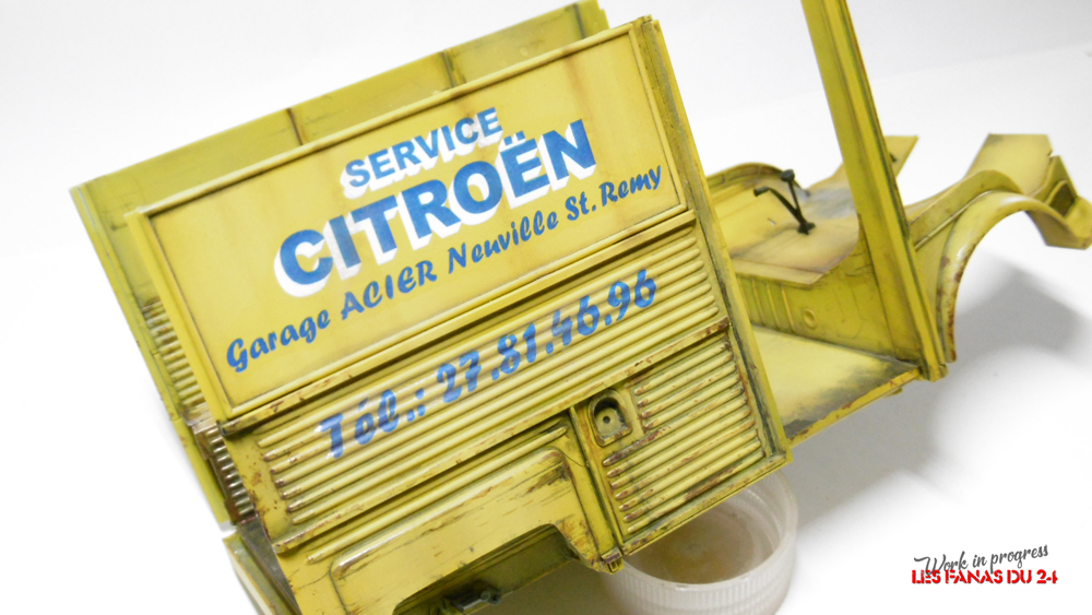 Citroën "Tub" [Heller]  3m0vSb-Citroen-Tub-Carrosserie19