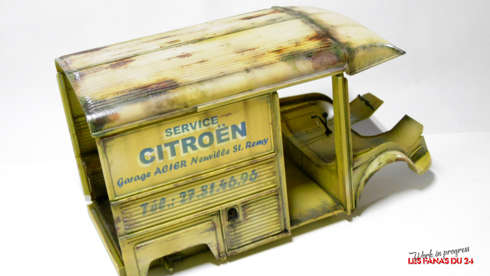 Citroën "Tub" [Heller]  DChwSb-Citroen-Tub-Carrosserie27