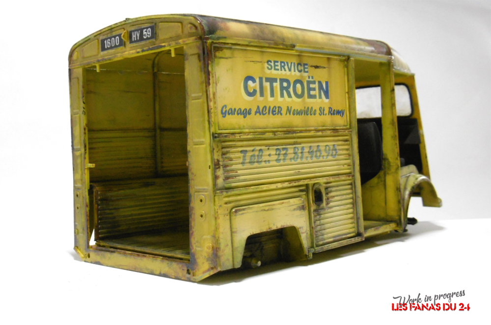 Citroën "Tub" [Heller]  XblySb-Citroen-Tub-Carrosserie46