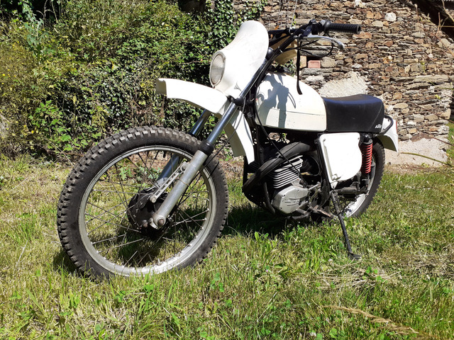 SUPERBITZA 175 (?), asseyez-vous.
