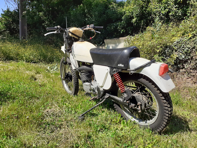SUPERBITZA 175 (?), asseyez-vous.