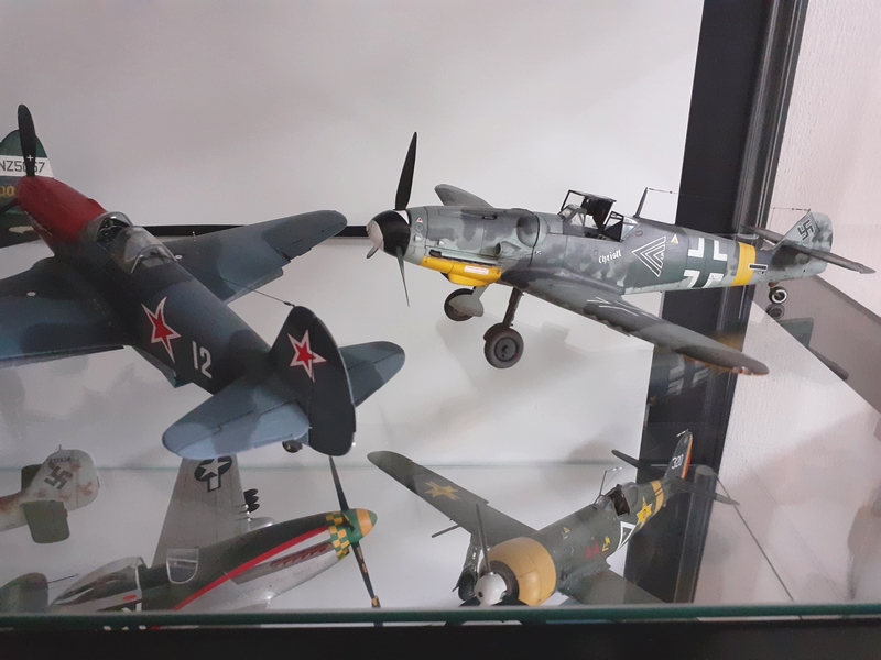 [Revell] 1/32 - Messerschmitt Bf 109 G-6 de Gerhard BARKHORN   (bf109)  0WV5Sb-G606