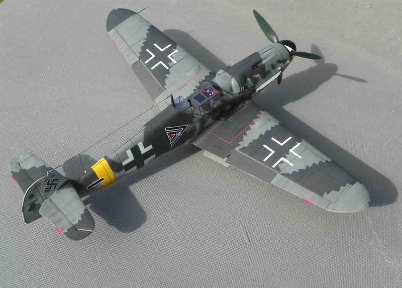 [Revell] 1/32 - Messerschmitt Bf 109 G-6 de Gerhard BARKHORN   (bf109)  0WV5Sb-G607