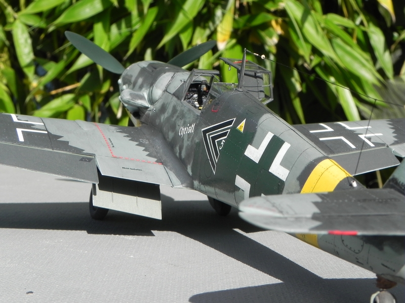 [Revell] 1/32 - Messerschmitt Bf 109 G-6 de Gerhard BARKHORN   (bf109)  CdW5Sb-G637