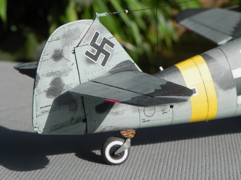 [Revell] 1/32 - Messerschmitt Bf 109 G-6 de Gerhard BARKHORN   (bf109)  ChW5Sb-G641