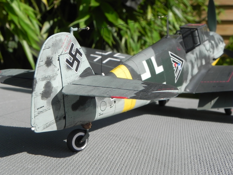 [Revell] 1/32 - Messerschmitt Bf 109 G-6 de Gerhard BARKHORN   (bf109)  DdW5Sb-G640