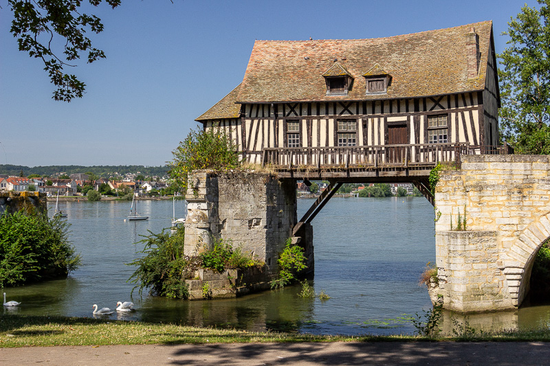 Maison-Pont