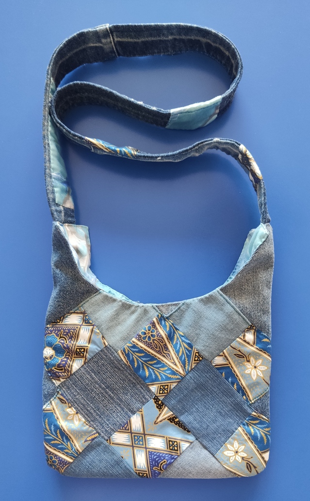 2016-2024 Sacs Adultes - 2023 04 02 SACpatch batik bleu (5)