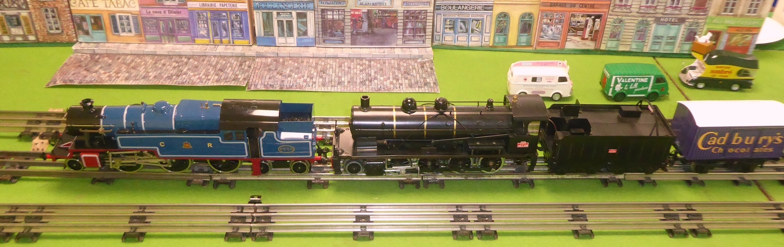 Expo Model Trains CFE-Tinplate Rhônalpin / OMNIBUS / ADImin-MARV sur Andancette (26) FXHdTb-O-Gauge-rolling-Stock-24