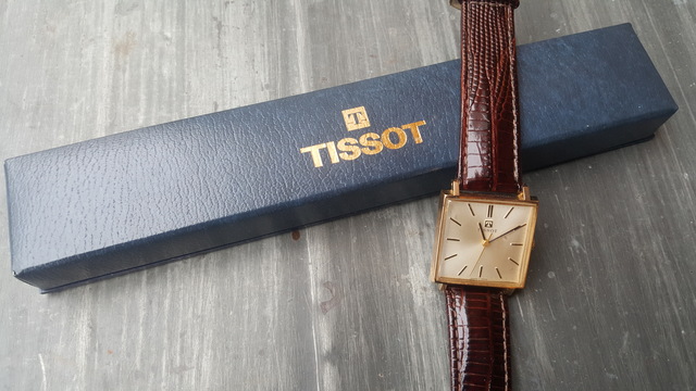 [Vends] TISSOT vintage calibre 781 révisée + boite  24110210510414657918487709