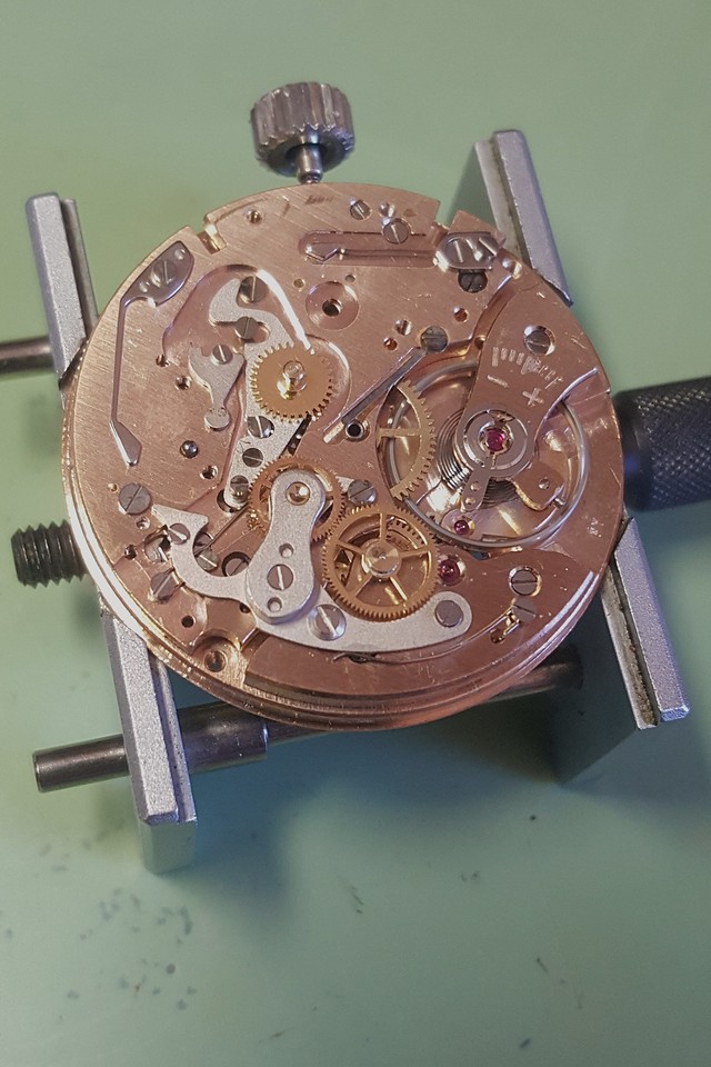 Restauration d'un chrono Rotary aquaplunge Skindiver 24122807094514657918513176
