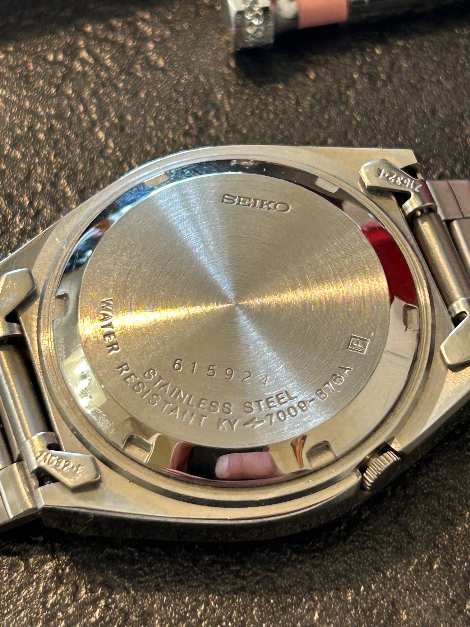 Postez vos Seiko vintage - tome 3 - Page 17 25021709301512050918537885