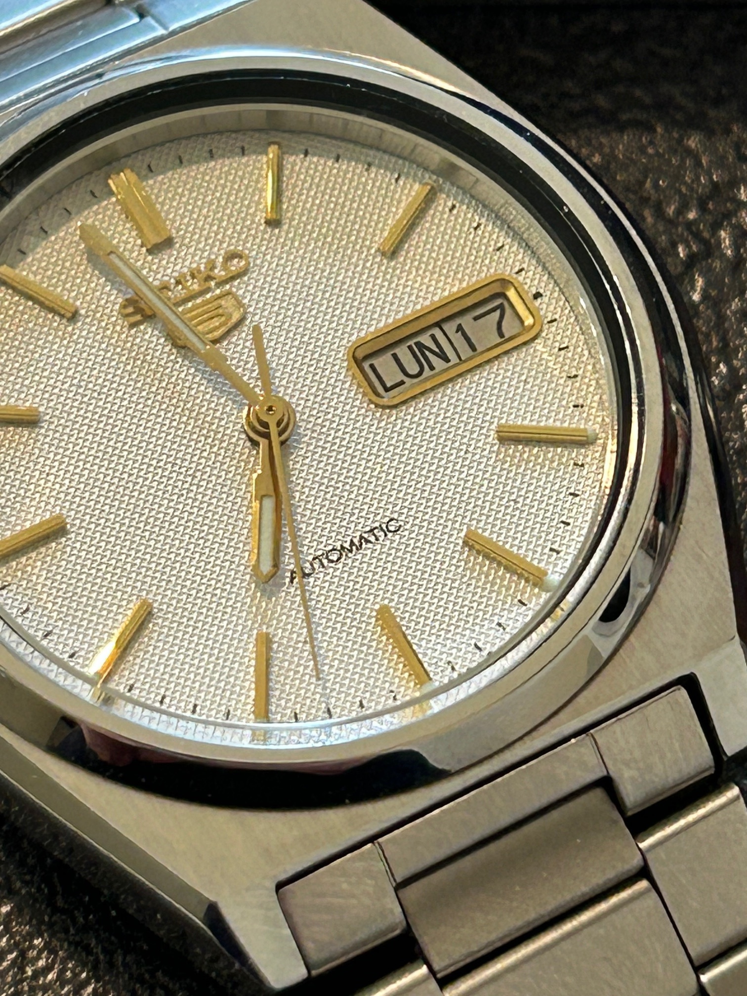 Postez vos Seiko vintage - tome 3 - Page 17 25021709301612050918537886
