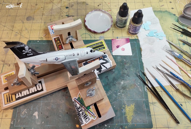 T1A Jayhawk - decals