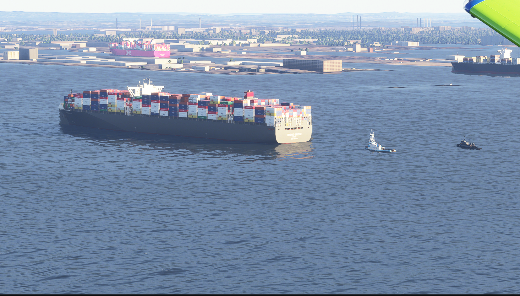 9qjtUb-New-York-tugs-and-ULCC.png