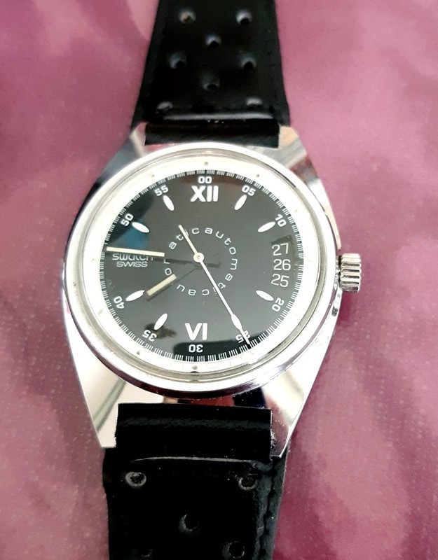 Les Swatch automatiques ont-elles droit à une seconde vie ? - Page 2 YdJ4Ub-SWATCHNOIRE3
