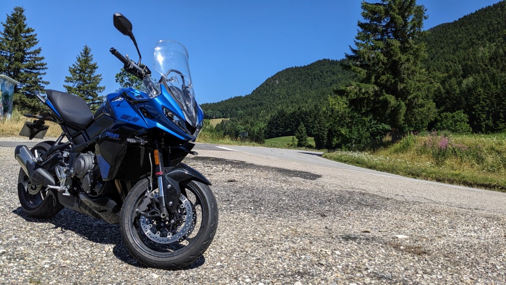 Tiger sport 800 avant droit-resize