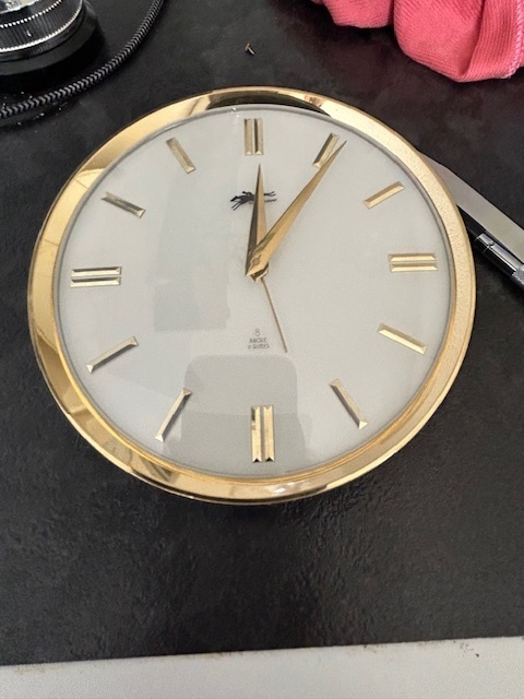 Réveil de bureau 8 jours Longchamp 25082310382712050918628137