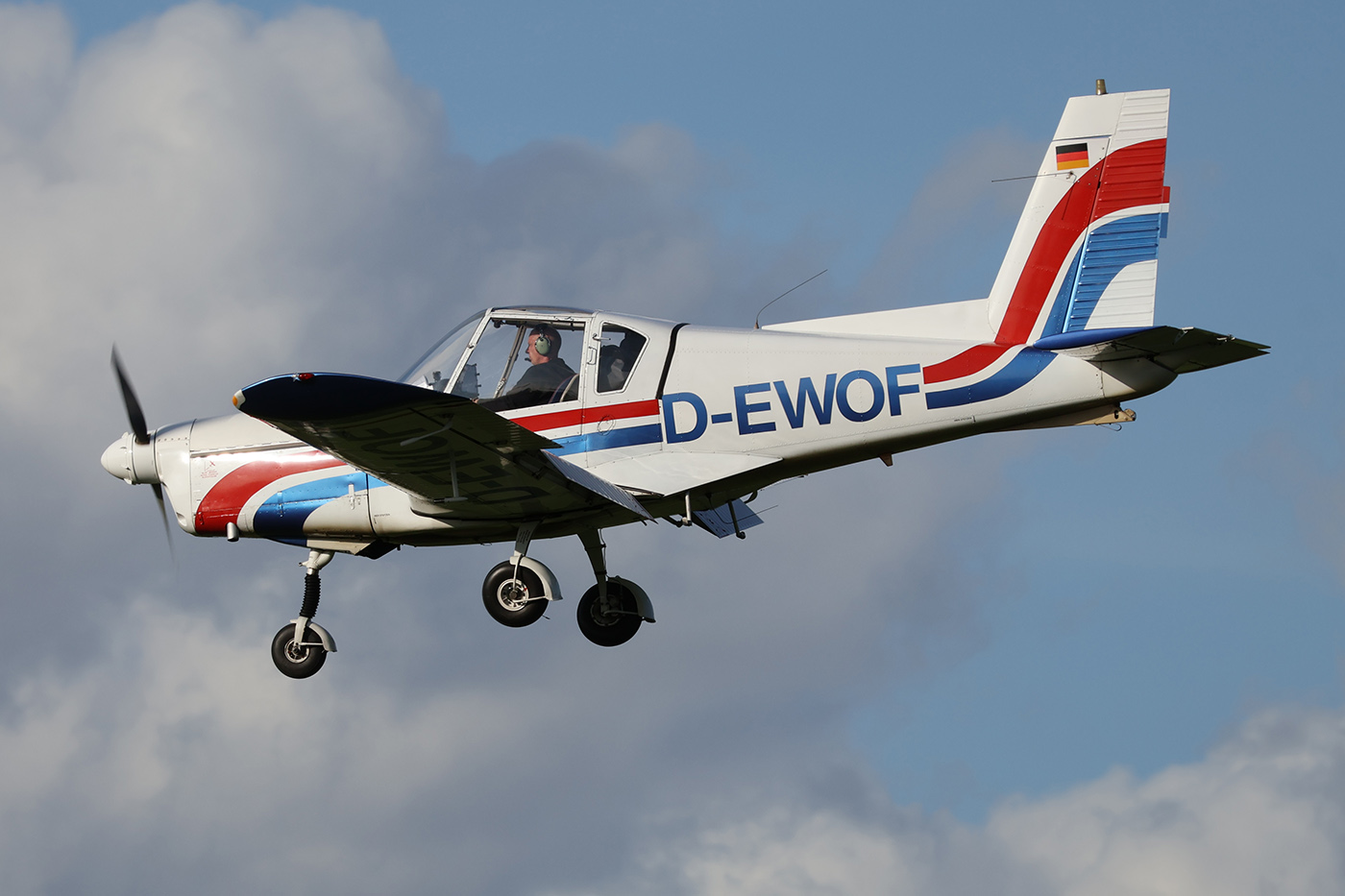 7220 Zlin Z42 D-EWOF 1400