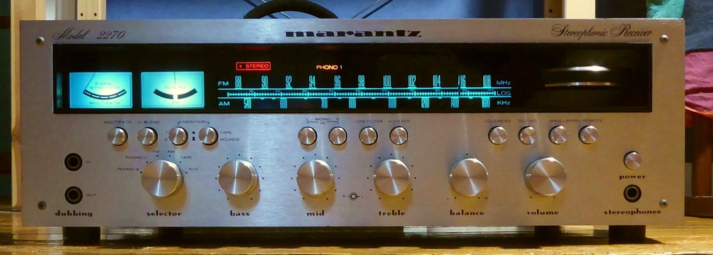 3R2nVb-marantzBG2270.jpg