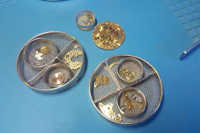 Il aura fallu de la patience pour restaurer cette Baume et Mercier à micro rotor 25111410364414657918666777