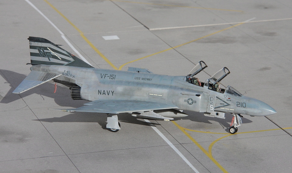 small_F4S_9257b