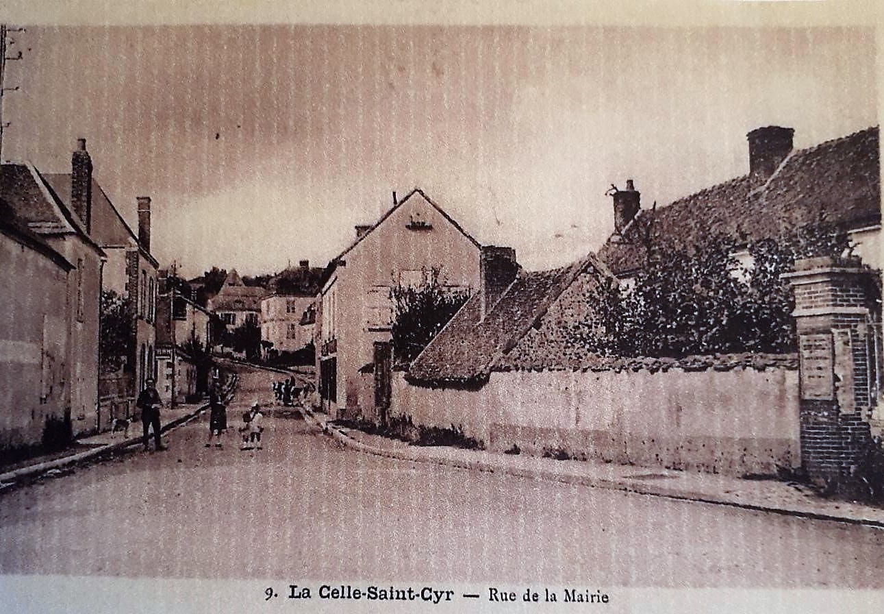 cartes postales anciennes - 22-008 rue de la mairie