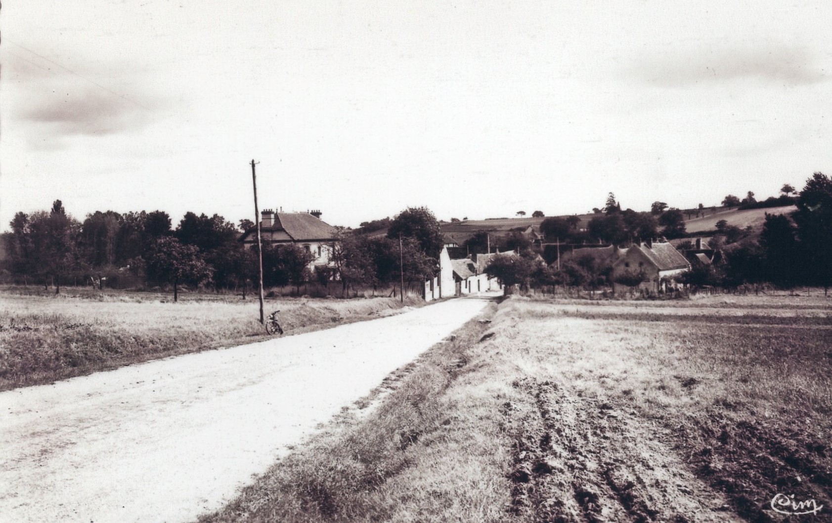 cartes postales anciennes - 33-46 vue generale prise de pinelle