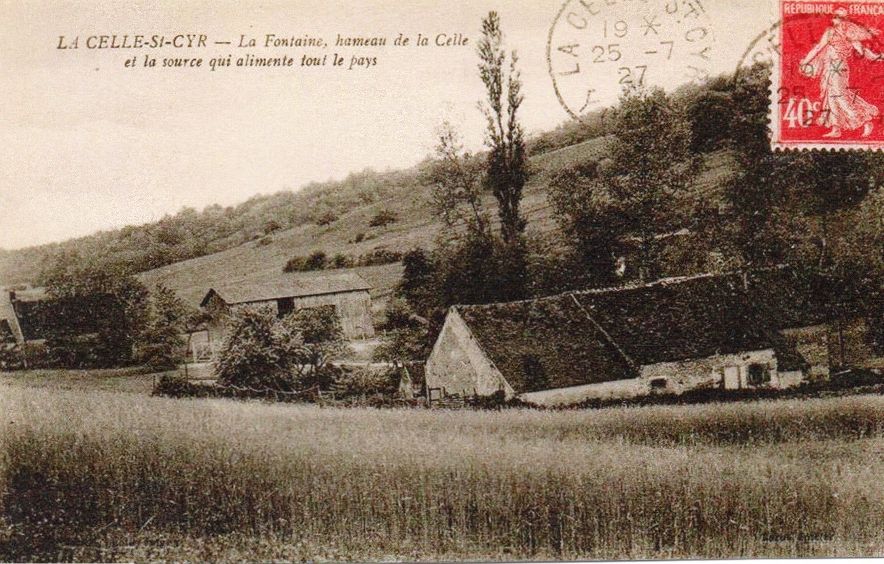 cartes postales anciennes - 35A-14la fontaine hameau de la source