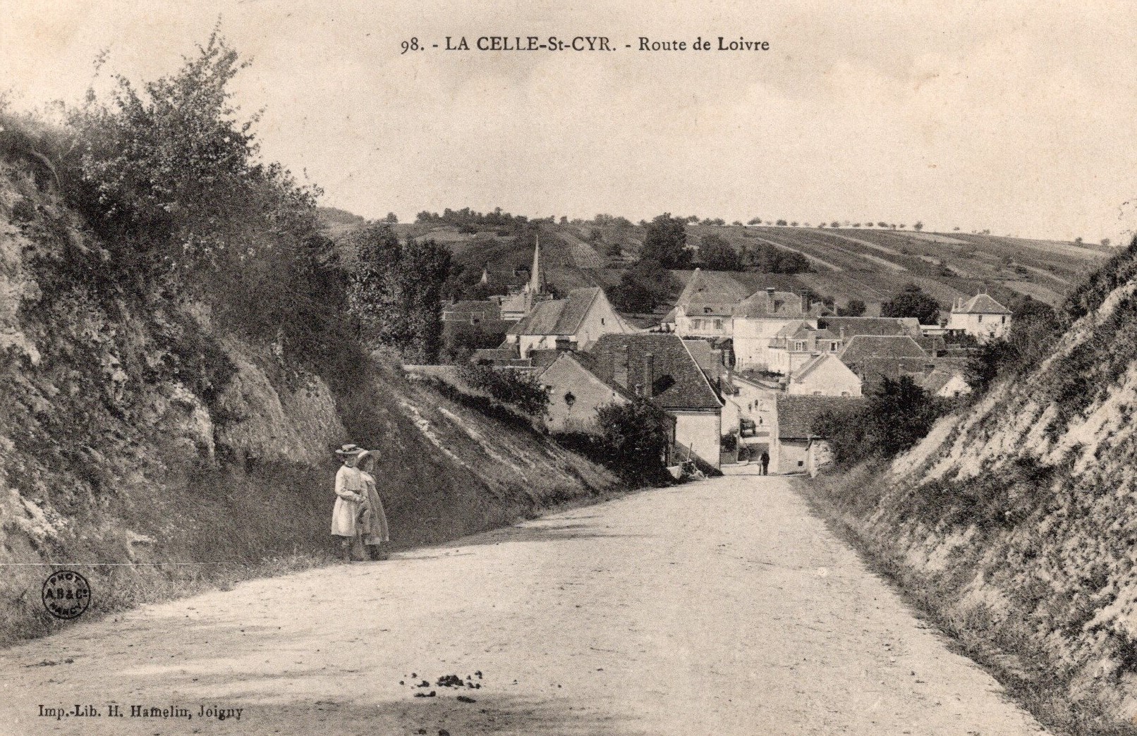 cartes postales anciennes - 36-100 route de loivre 98