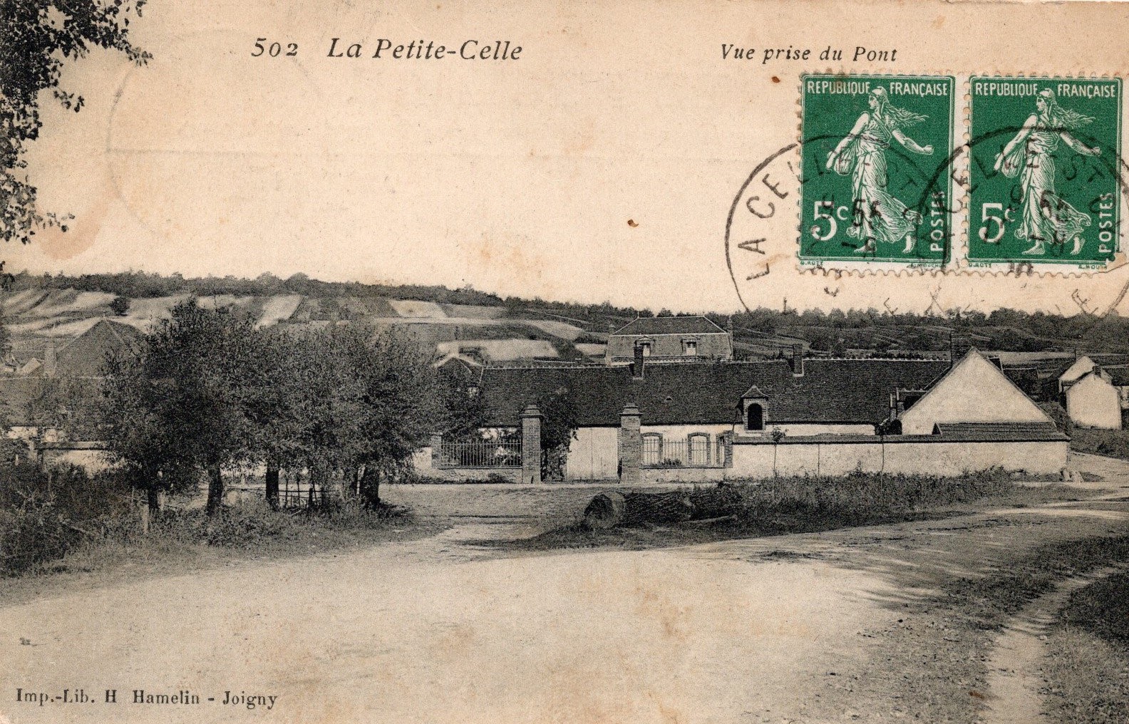 cartes postales anciennes - 46-62 la petite celle vue prise du pont 562