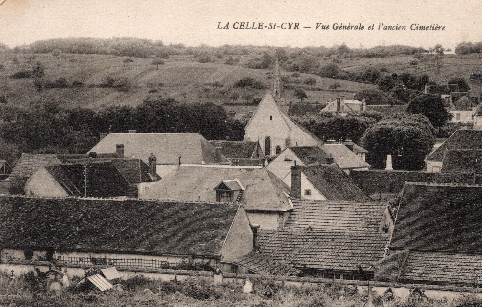 cartes postales anciennes - 57-20 vue generale de l'ancien cimeti&egrave;re