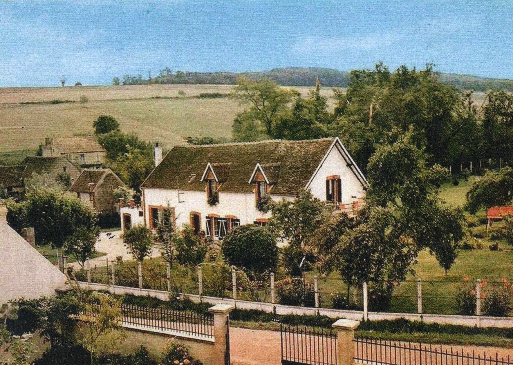 cartes postales anciennes - la maison du docteur orleans 2
