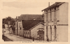 cartes postales anciennes - 19-006 la poste et la route de loivre 16