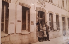 cartes postales anciennes - 21-80 hotel perreau entr&eacute;e