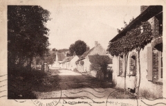 cartes postales anciennes - 31-84 route de precy 1