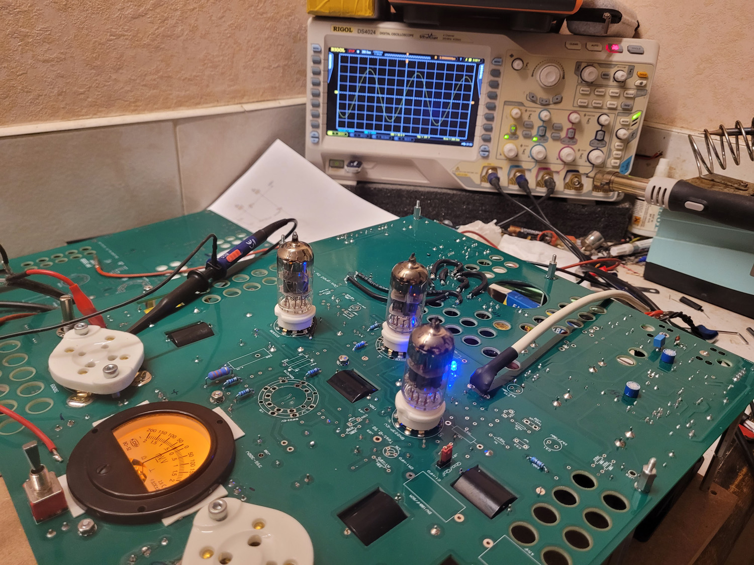 [Image: 25122511085914280118695255.jpg]