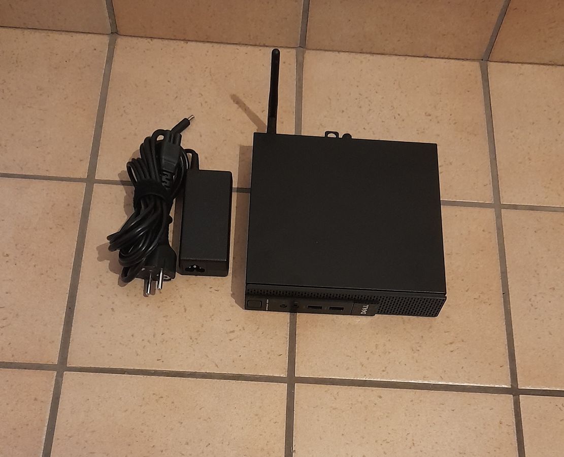 dell2-9020m_front