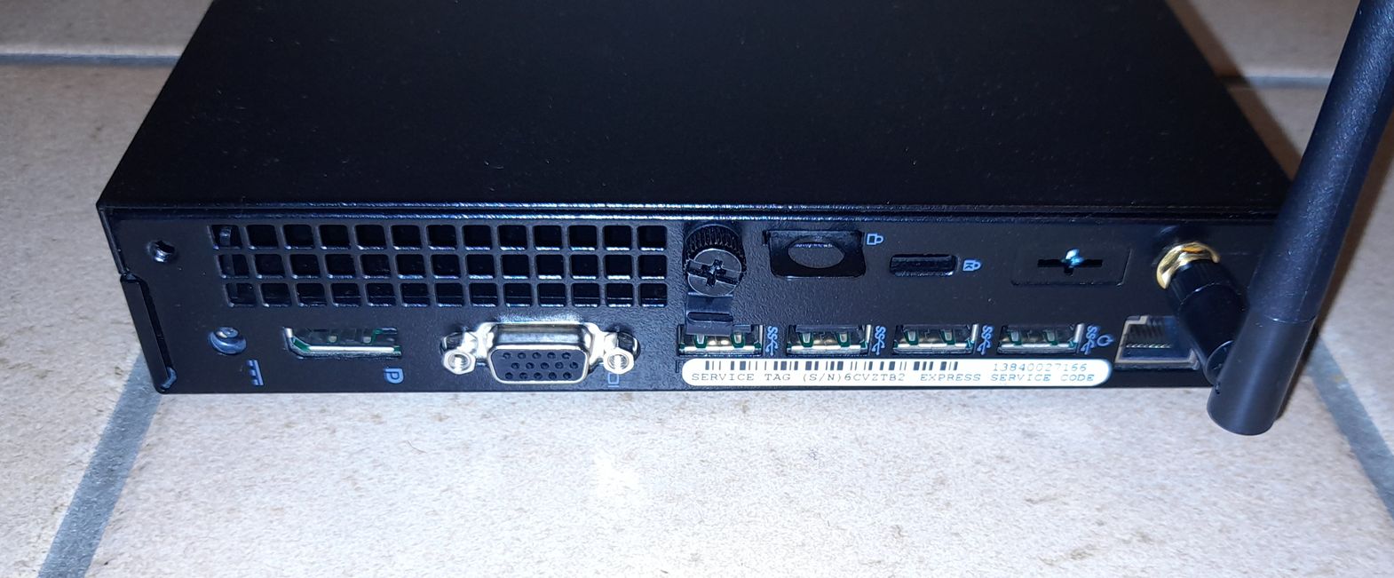 dell2-9020m_back